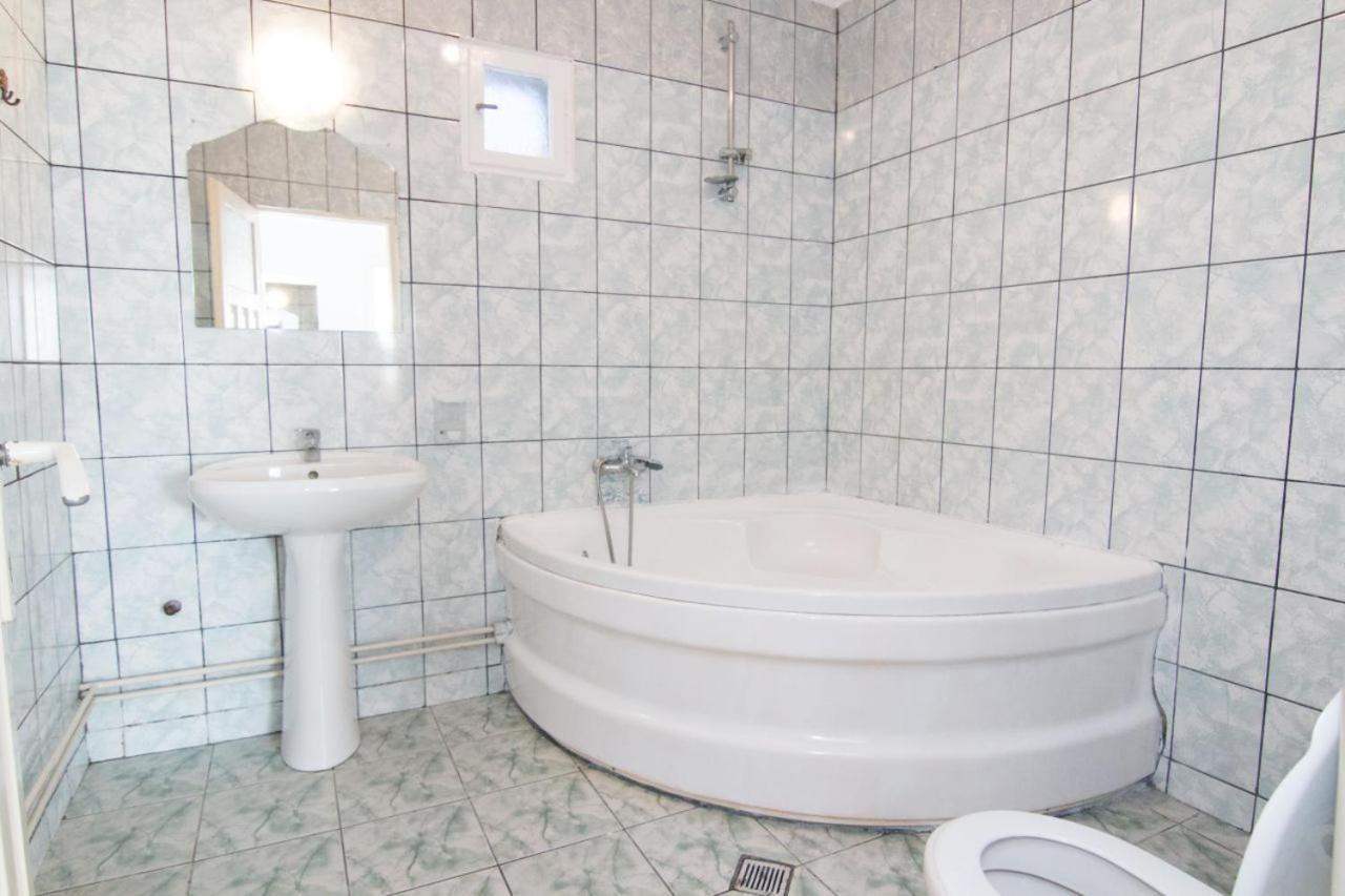 Motel Dracula Şelimbăr Eksteriør billede